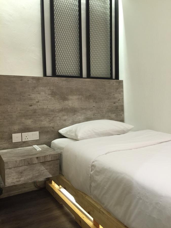The Oikos Hotel Pontian Kecil Zewnętrze zdjęcie
