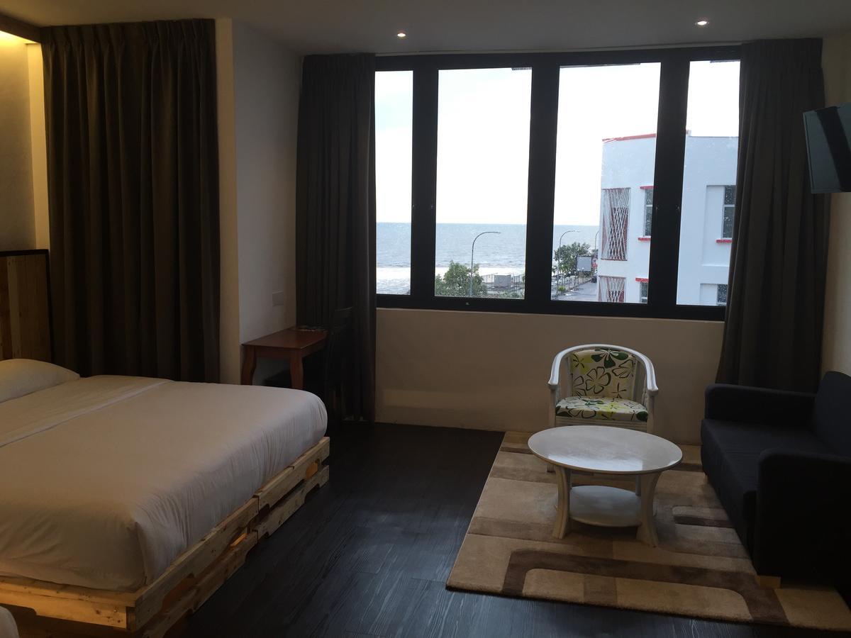 The Oikos Hotel Pontian Kecil Zewnętrze zdjęcie