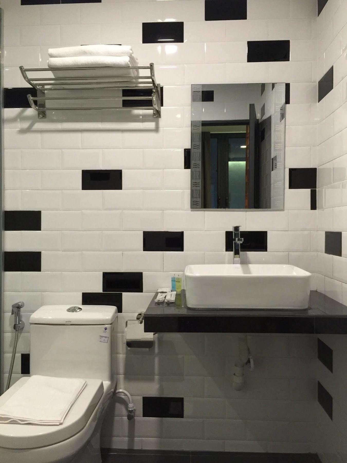 The Oikos Hotel Pontian Kecil Zewnętrze zdjęcie