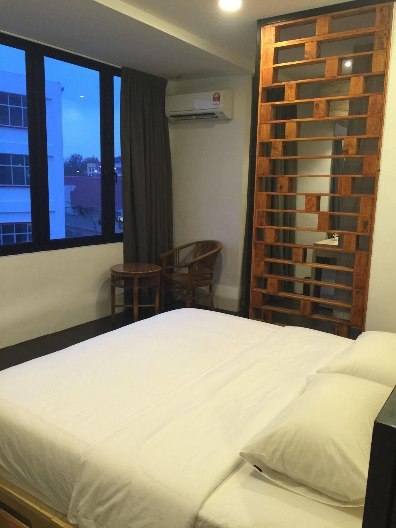 The Oikos Hotel Pontian Kecil Zewnętrze zdjęcie