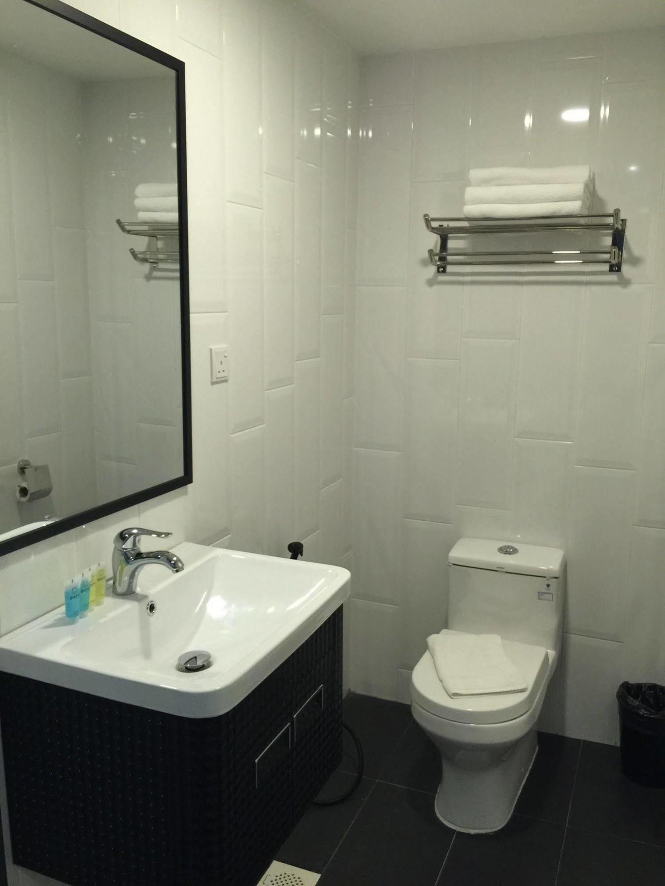 The Oikos Hotel Pontian Kecil Zewnętrze zdjęcie