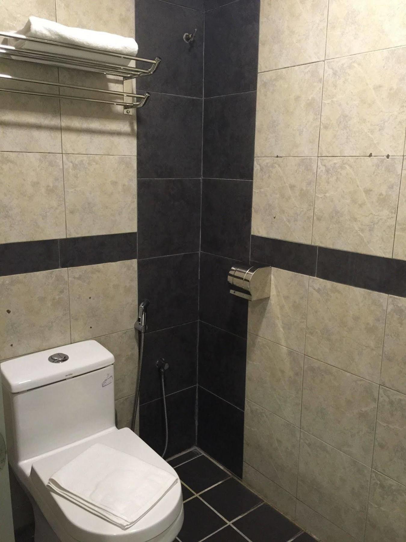 The Oikos Hotel Pontian Kecil Zewnętrze zdjęcie