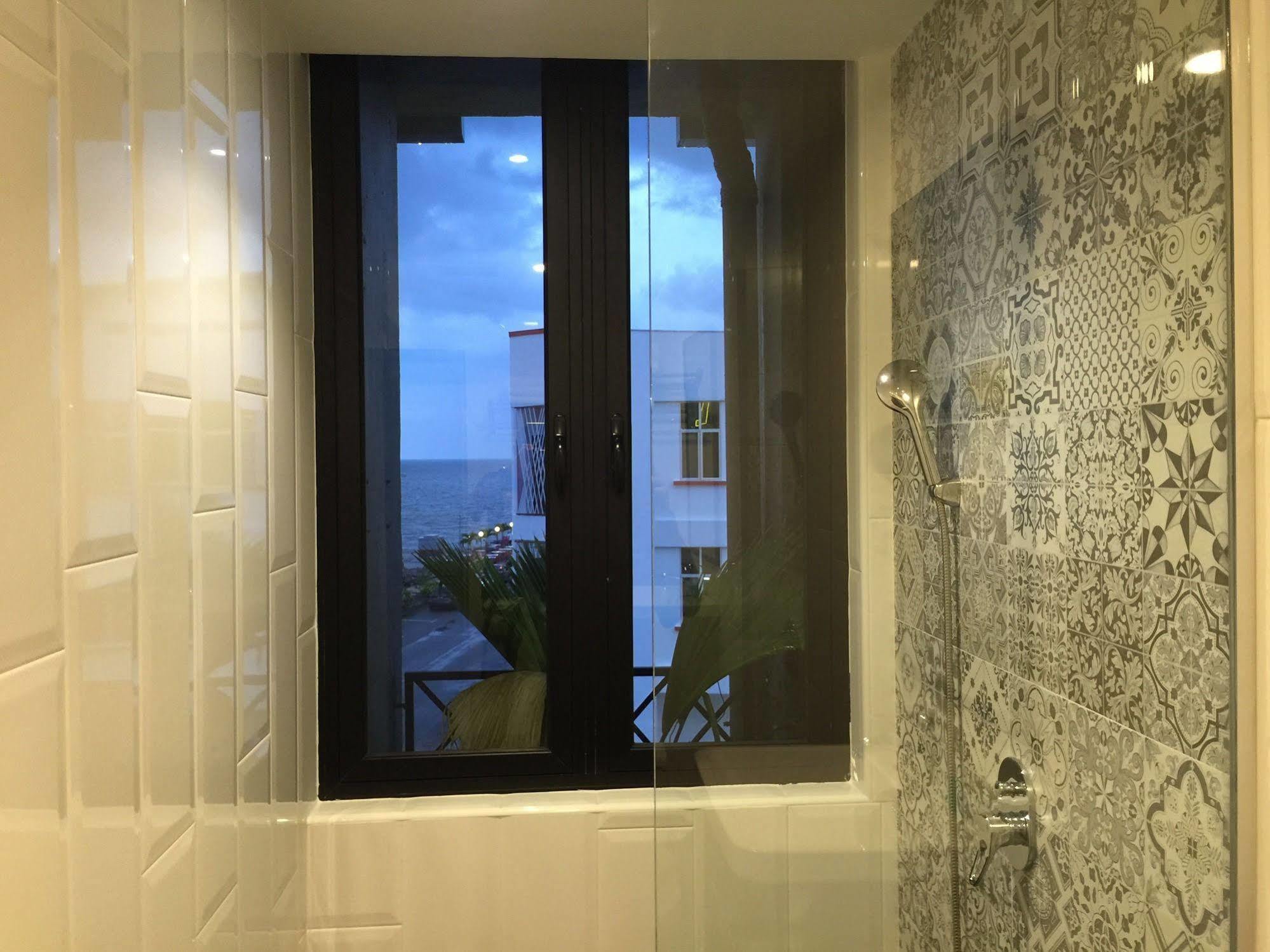 The Oikos Hotel Pontian Kecil Zewnętrze zdjęcie