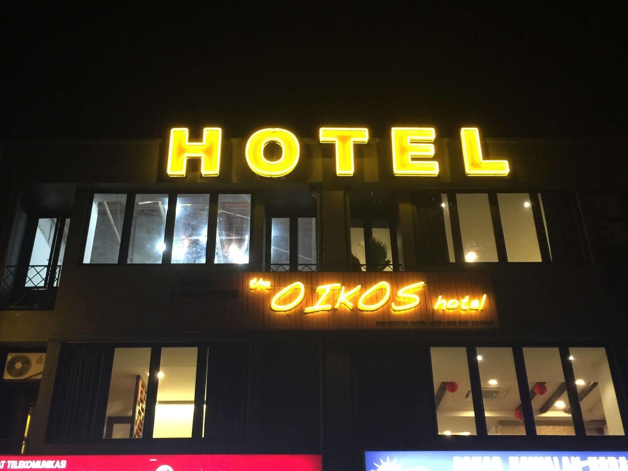 The Oikos Hotel Pontian Kecil Zewnętrze zdjęcie